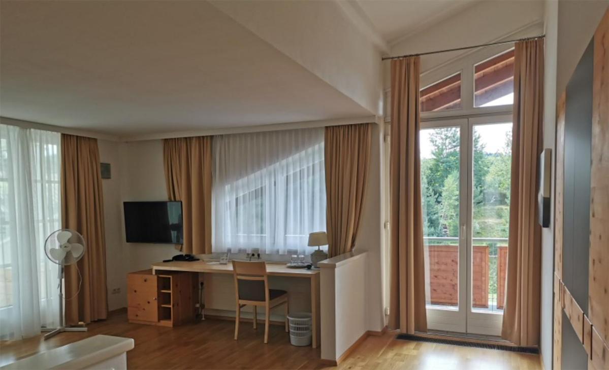 Kurhotel Bad Zell 外观 照片